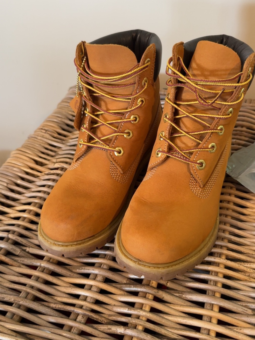 Womens Timberland Boots LIKE BRAND NEW